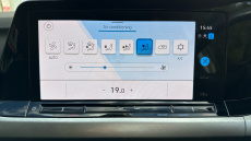 Volkswagen Golf 1.5 eTSI 150 Life 5dr DSG Petrol Hatchback